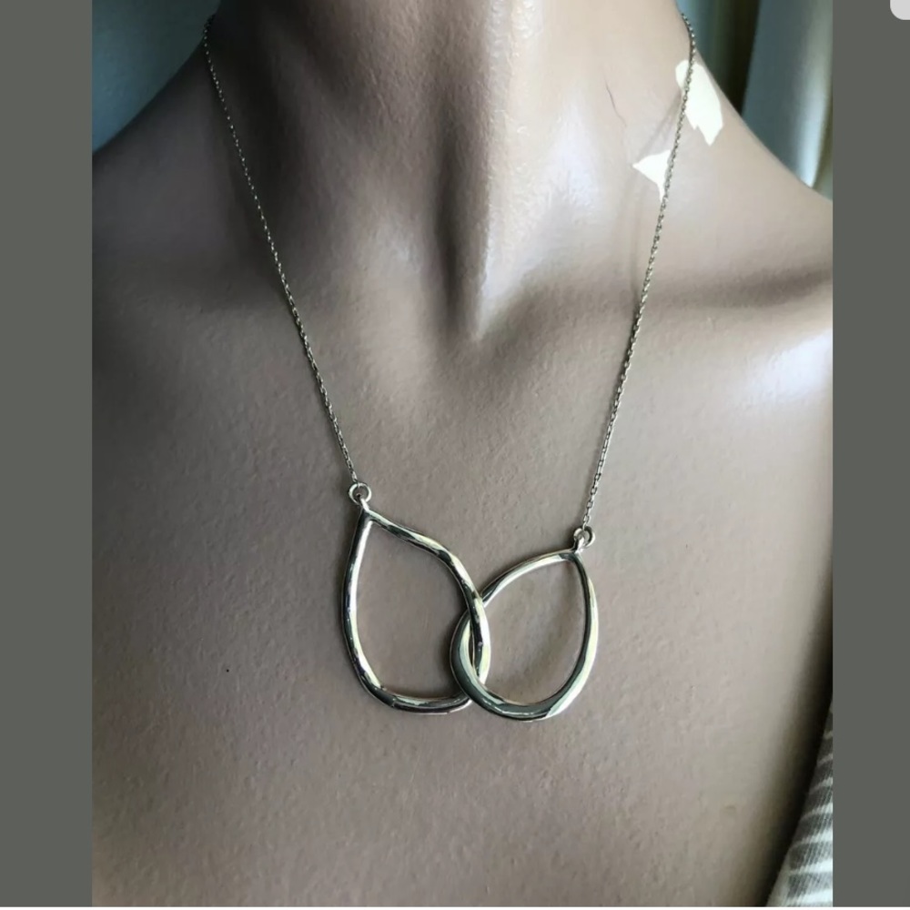 Simple, Modern, Classic Teardrop Necklace.